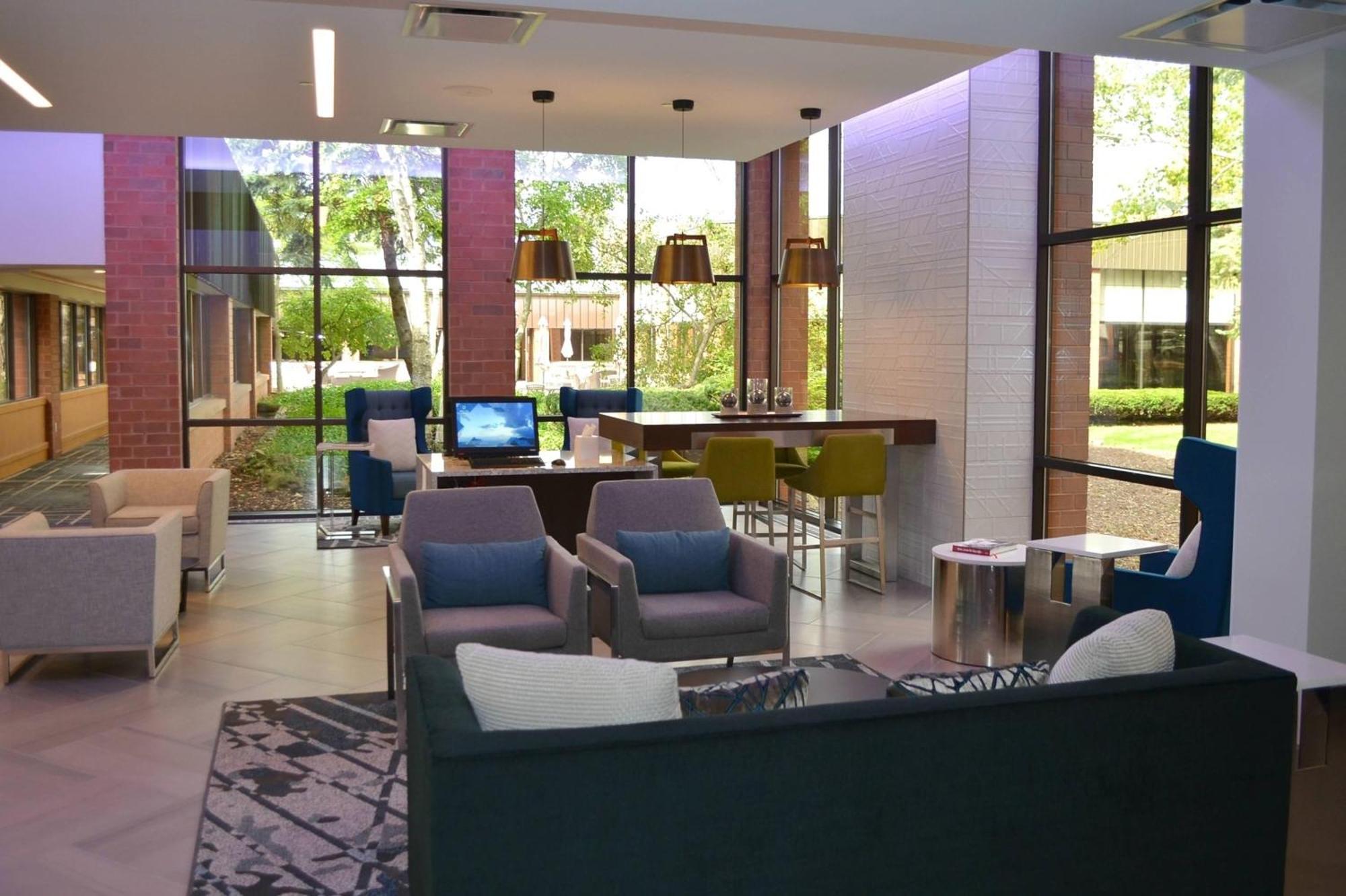 Hotel Delta By Marriott Mount Pleasant Racine