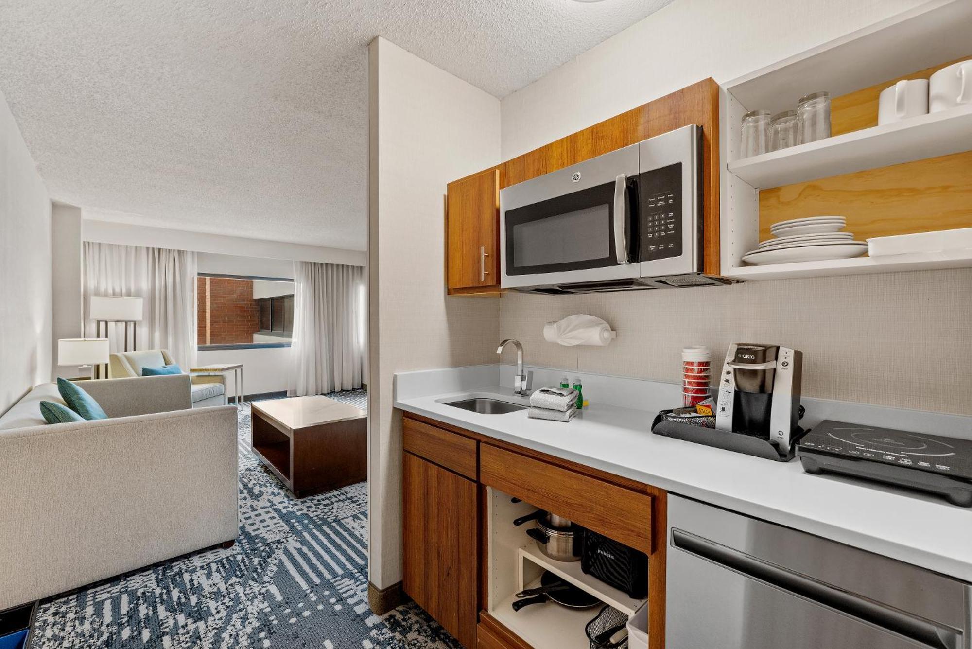Delta By Marriott Mount Pleasant Hotel 3*