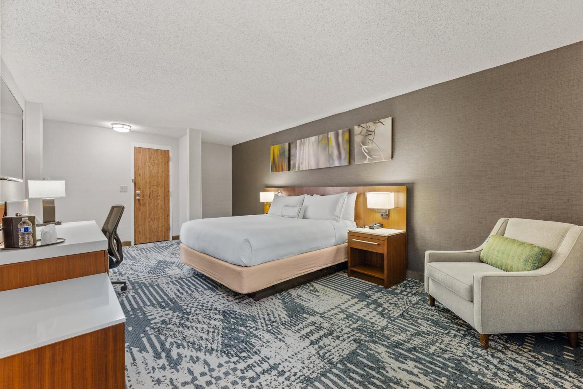 Delta By Marriott Mount Pleasant 3*