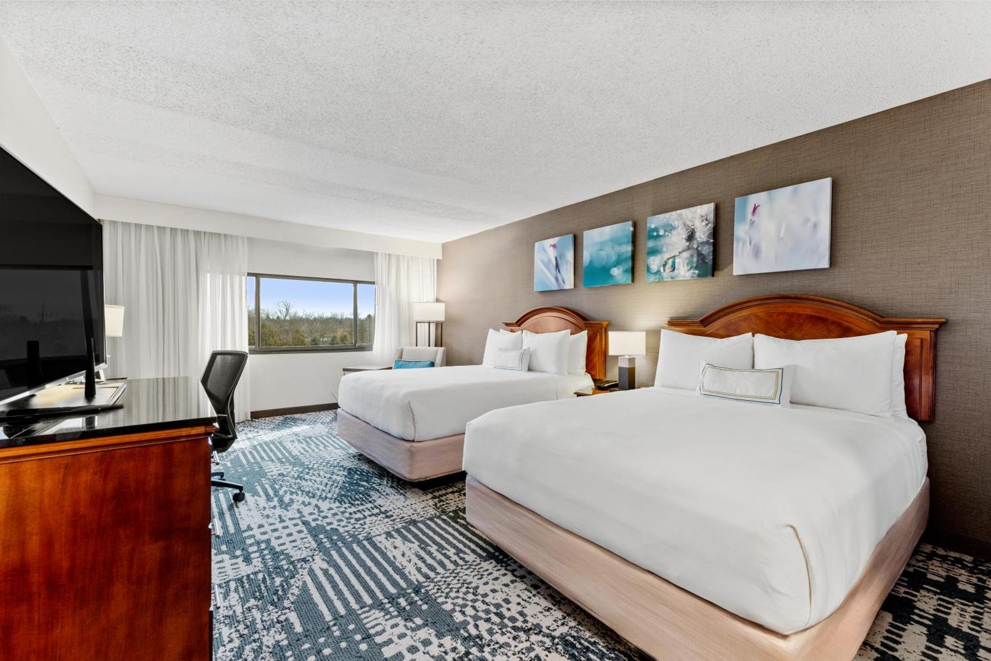 Delta By Marriott Mount Pleasant Hotel 3*